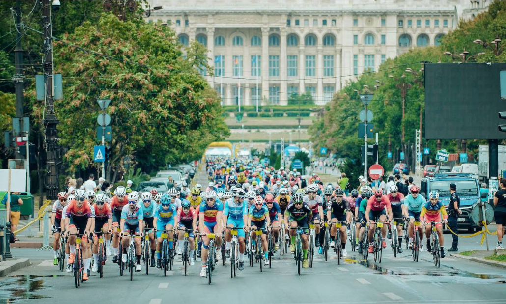 Start la înscrieri pentru cea mai spectaculoasă cursă de ciclism din România: L’Étape Romania by Tour de France 2025