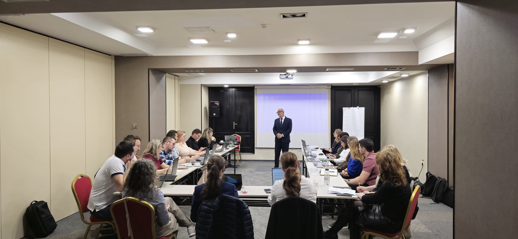 Participanții la workshopul PPWR organizat de Reciclad'OR la Iași